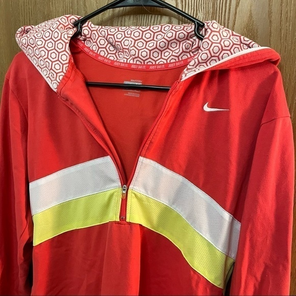 Nike Fit Dry Half Zip Hooded Jacket Size M - Picture 4 of 10